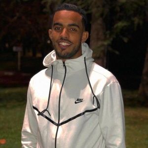 Meet your Posher, Hamza